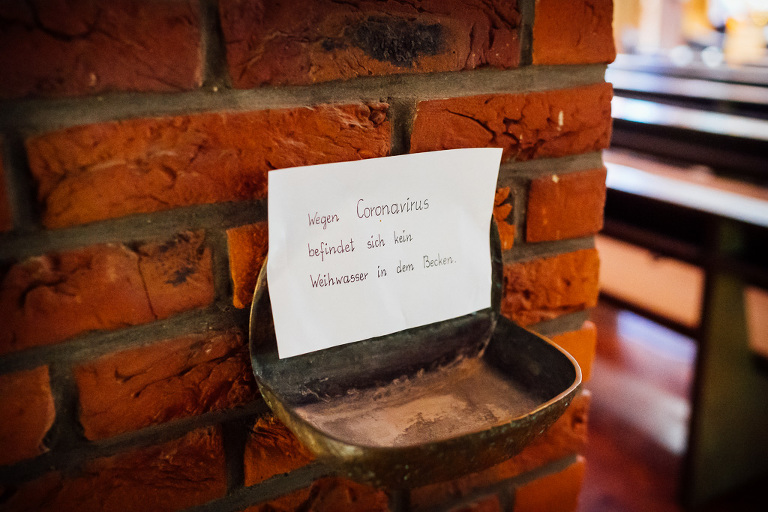Hochzeit, Heiraten in Ostwestfalen, Coronavirus, Weihwasser,