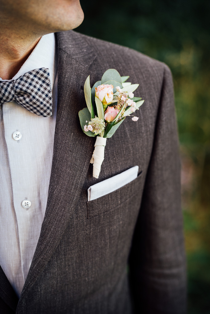 Brautpaar, Heiraten in Bielefeld, Detail, Hochzeitsfotografie, Bräutigam,