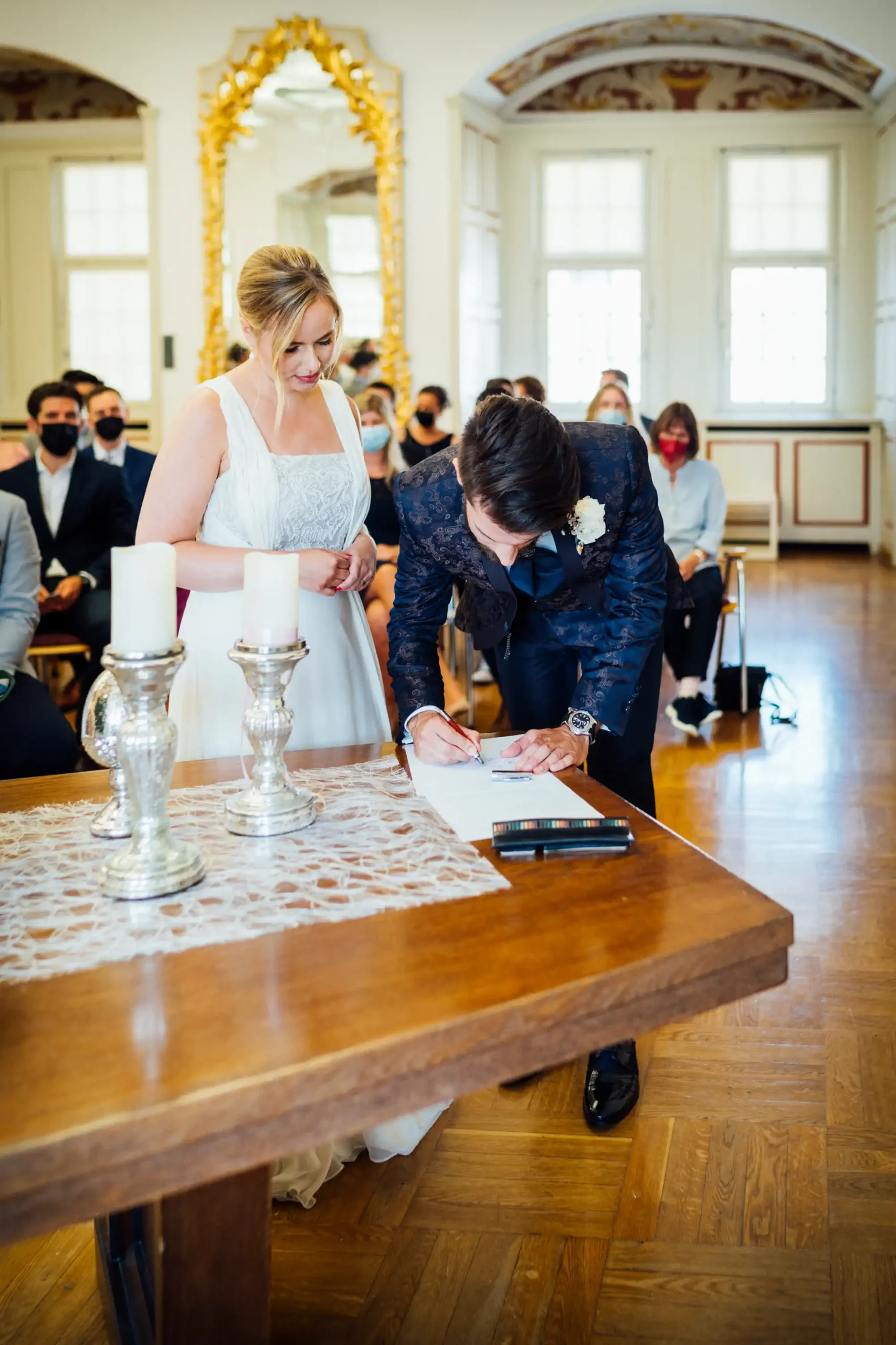 Hochzeitsfotograf Paderborn, Residenzschloss, Libori, standesamtliche Trauung, Schloss Neuhaus, Brautpaar