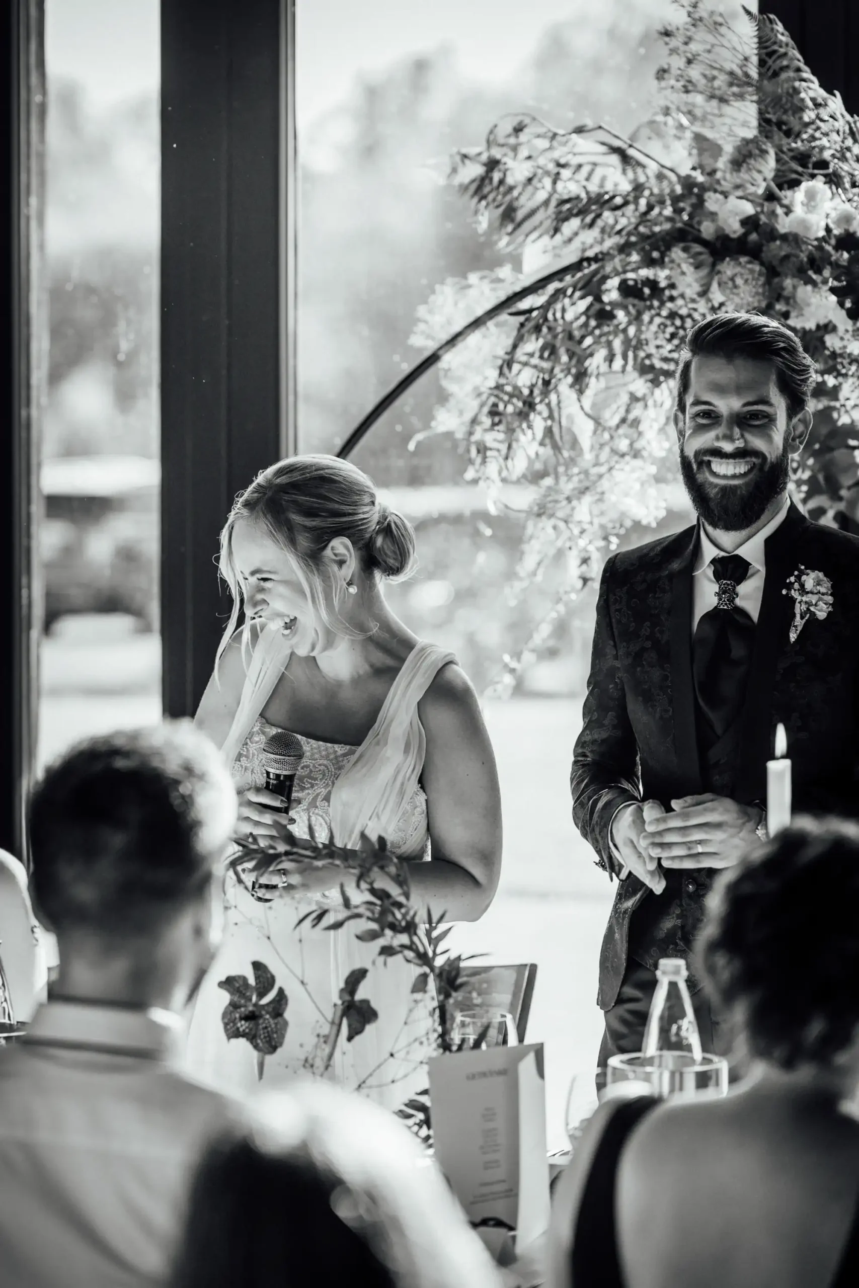 Hochzeitsfotograf Paderborn, standesamtliche Trauung, Brautpaar, Gut Lippesee, Hochzeit, Rede,
